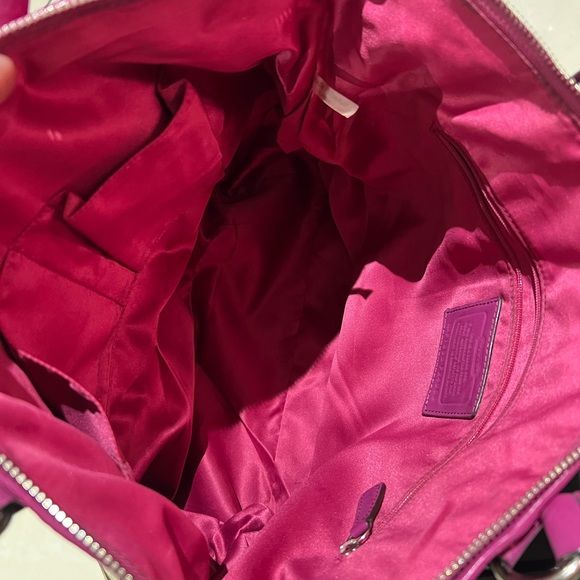 Coach - Picture 15 of 16